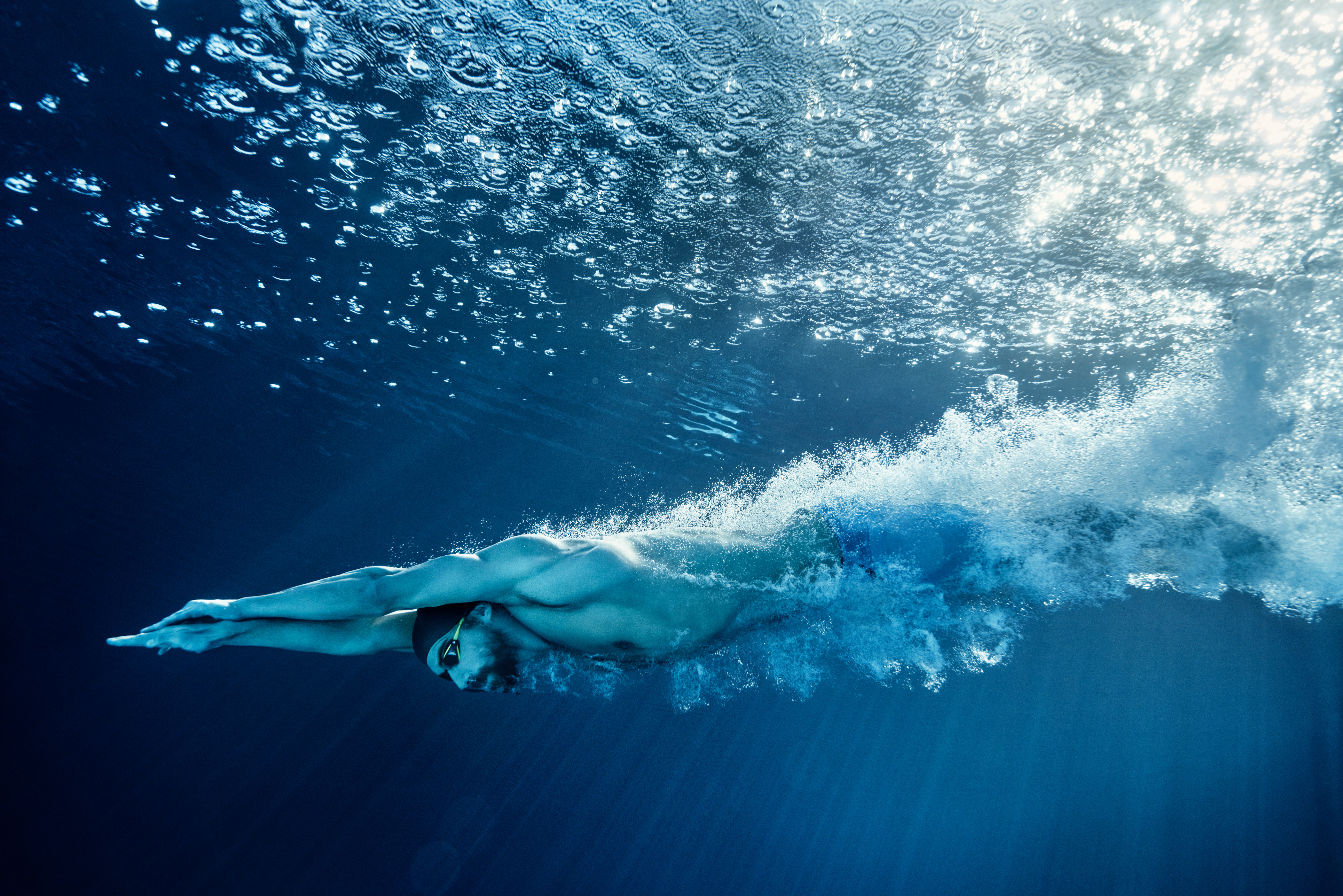 uaholiday1_2016_phelps_pool_underwater_0445